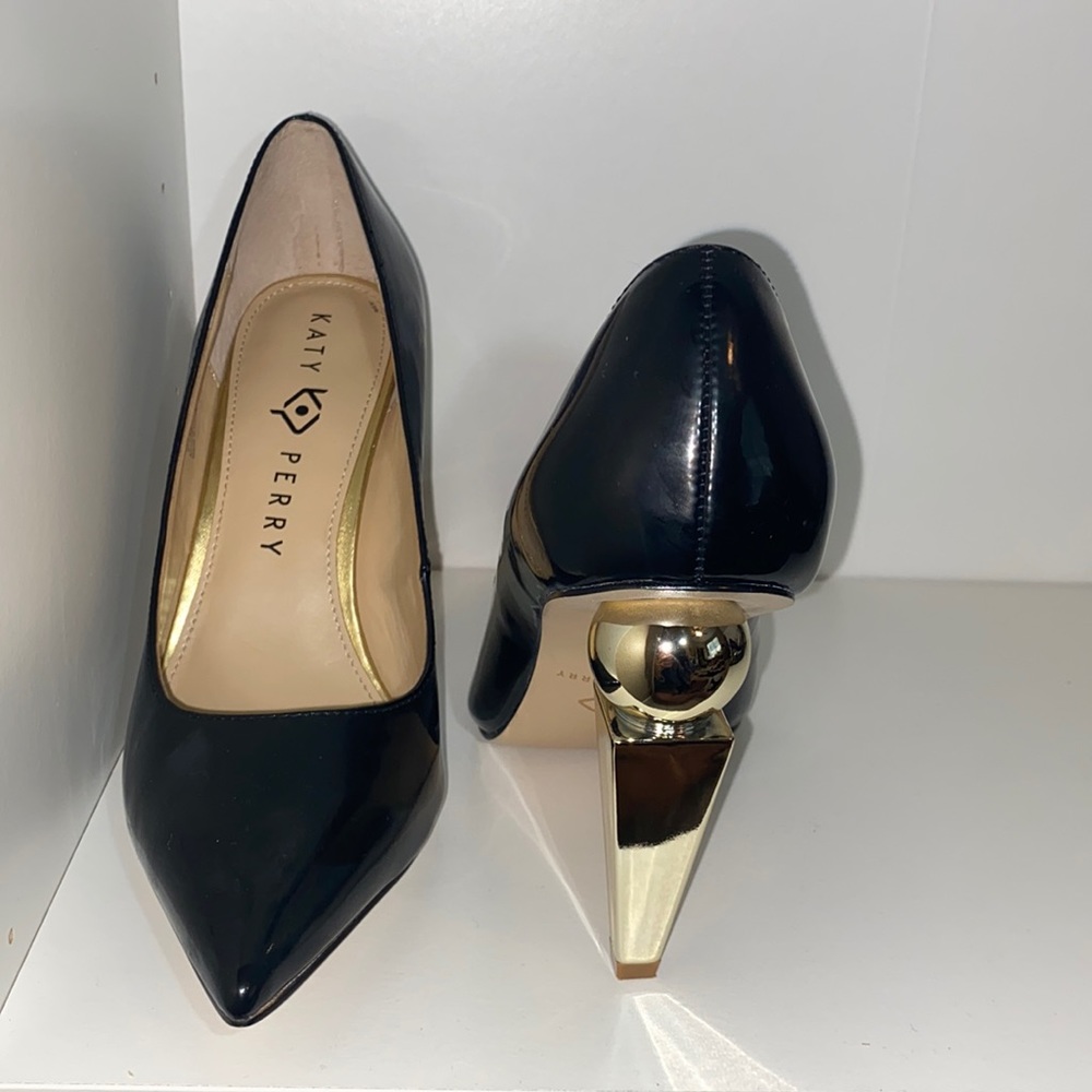 Katy Perry The Memphis balck pump heel